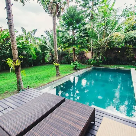 Warisan Villa By Supala